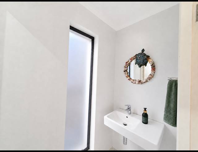 3 BEDROOM HOUSE TO LET IN BALLITO CENTRAL